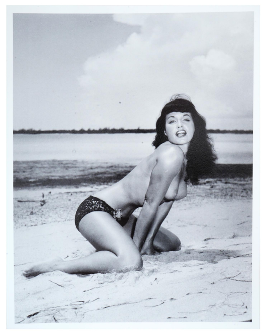 Pin-Up Bettie Page - Bunny Yeager