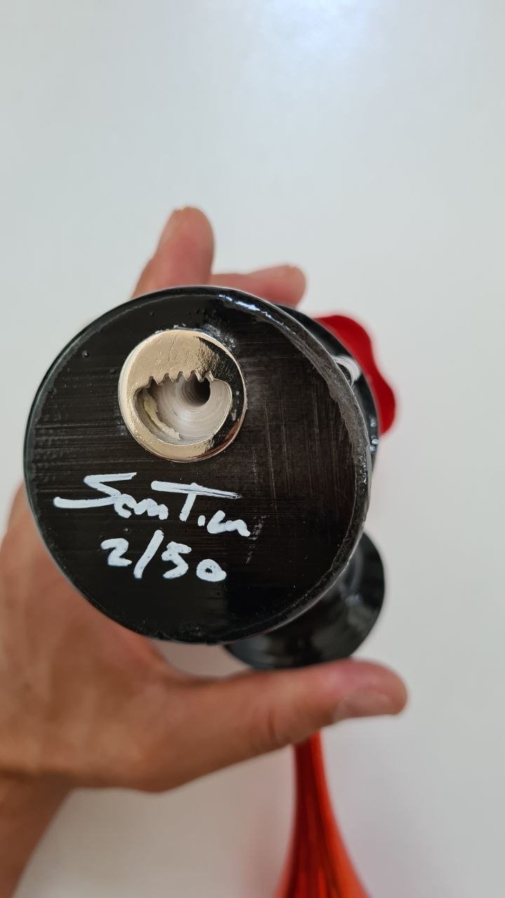 Running Out - Black & Red - Santicri