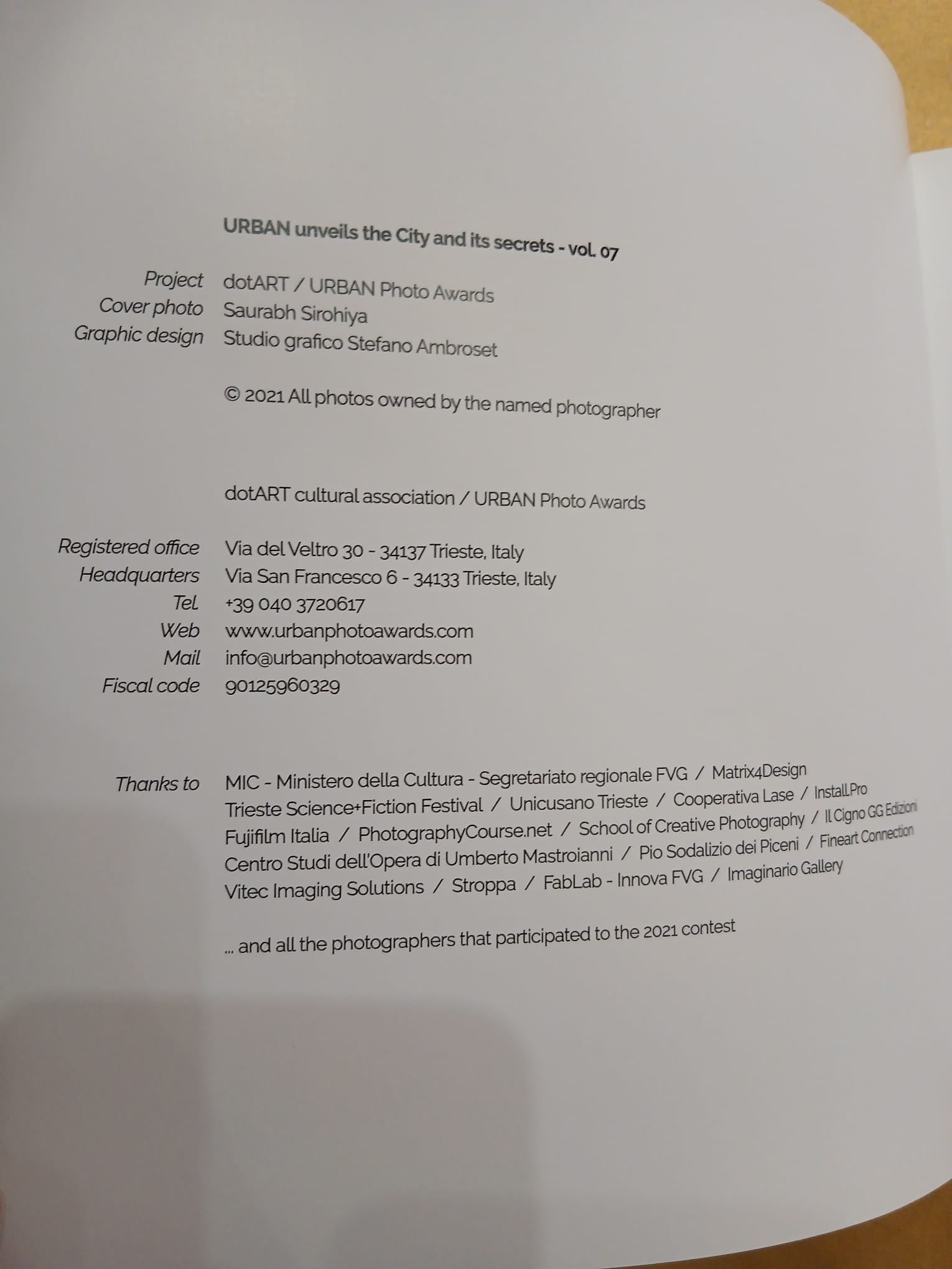 URBAN - Unveils the city and its secret