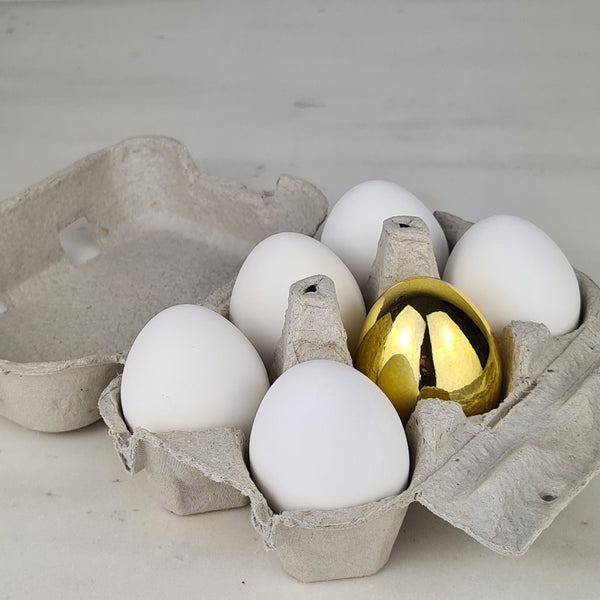 Eggs Pop (White and Gold)