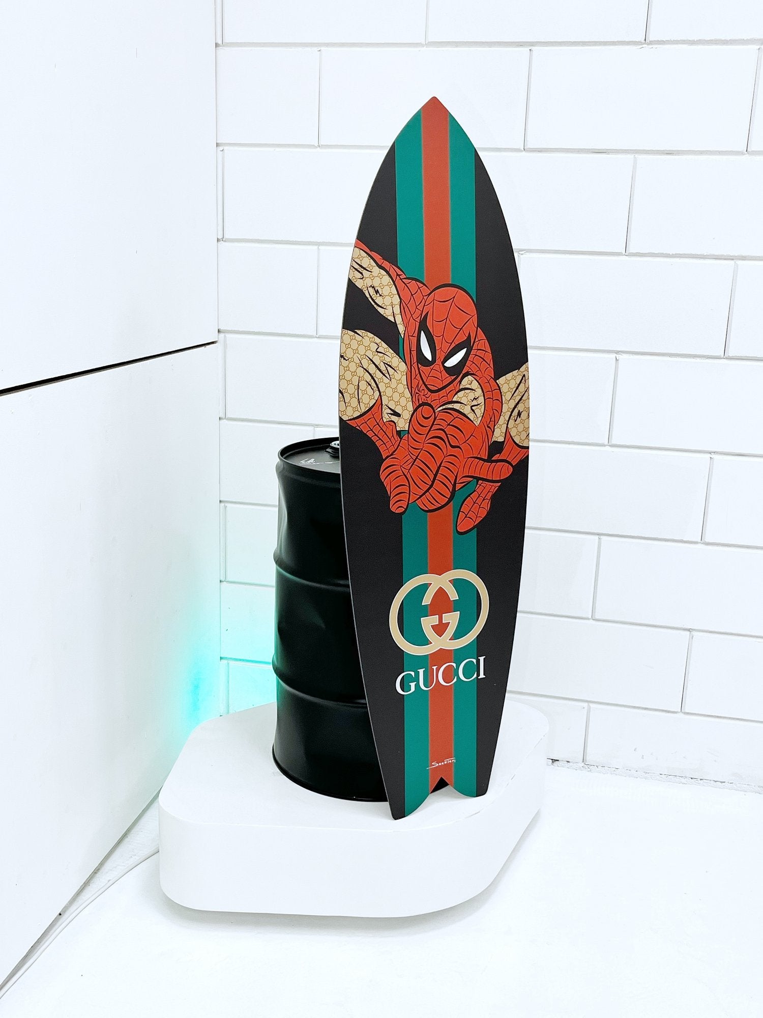 Gucci x Spiderman Surfboard – domi.gallery